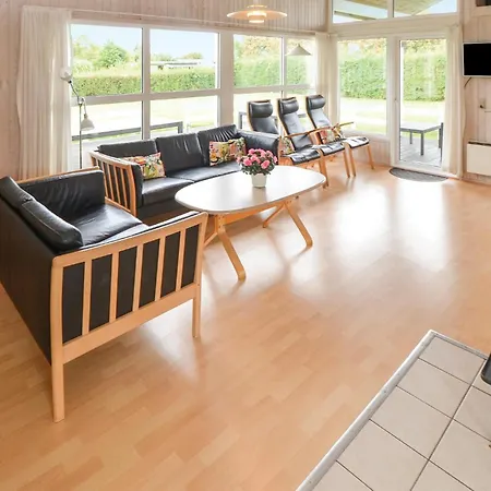 Laerkemose Dnmkt بيت للعطل